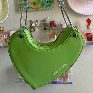 Green Heart-Shaped Handbag with Chain Strap